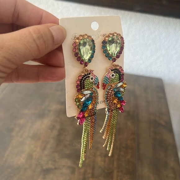 New Long Rainbow Crystal Parrot Earring - Picture 10 of 11